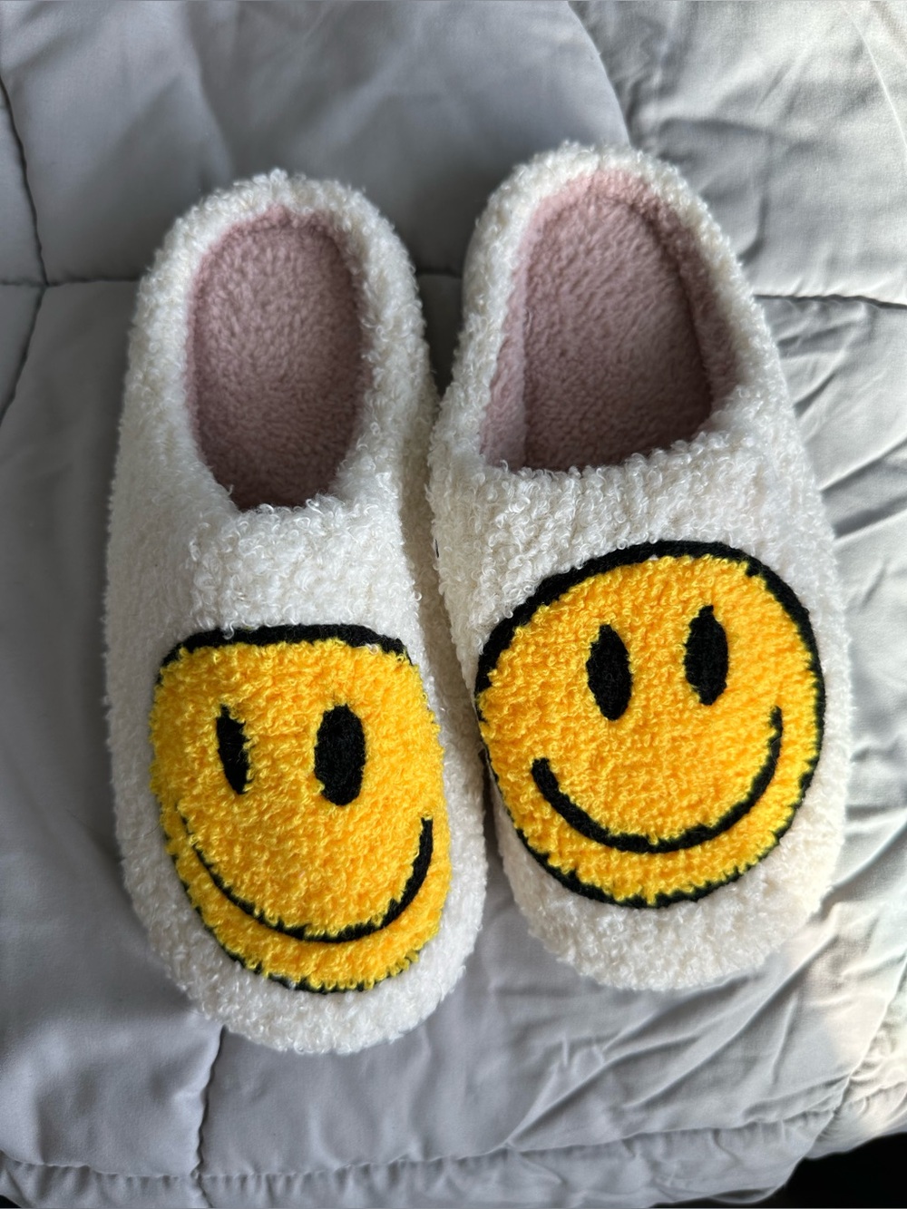 White Fuzzy Smiley Slippers with Yellow Face